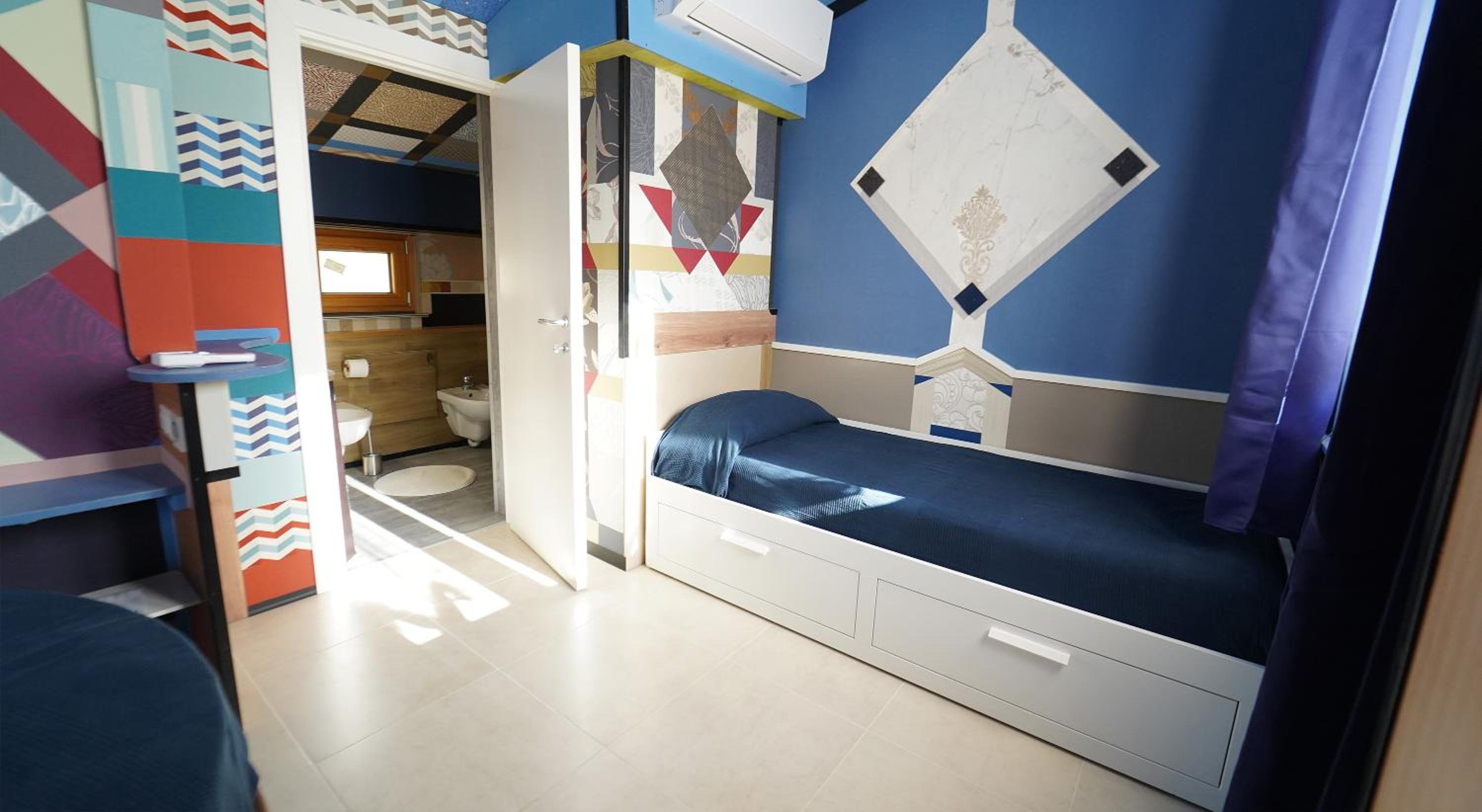 RESIDENCE SOLARIDE apartments, FREE PRIVATE PARKING WITH VIDEOSURVELLIANCE and SHUTTLE SERVICE