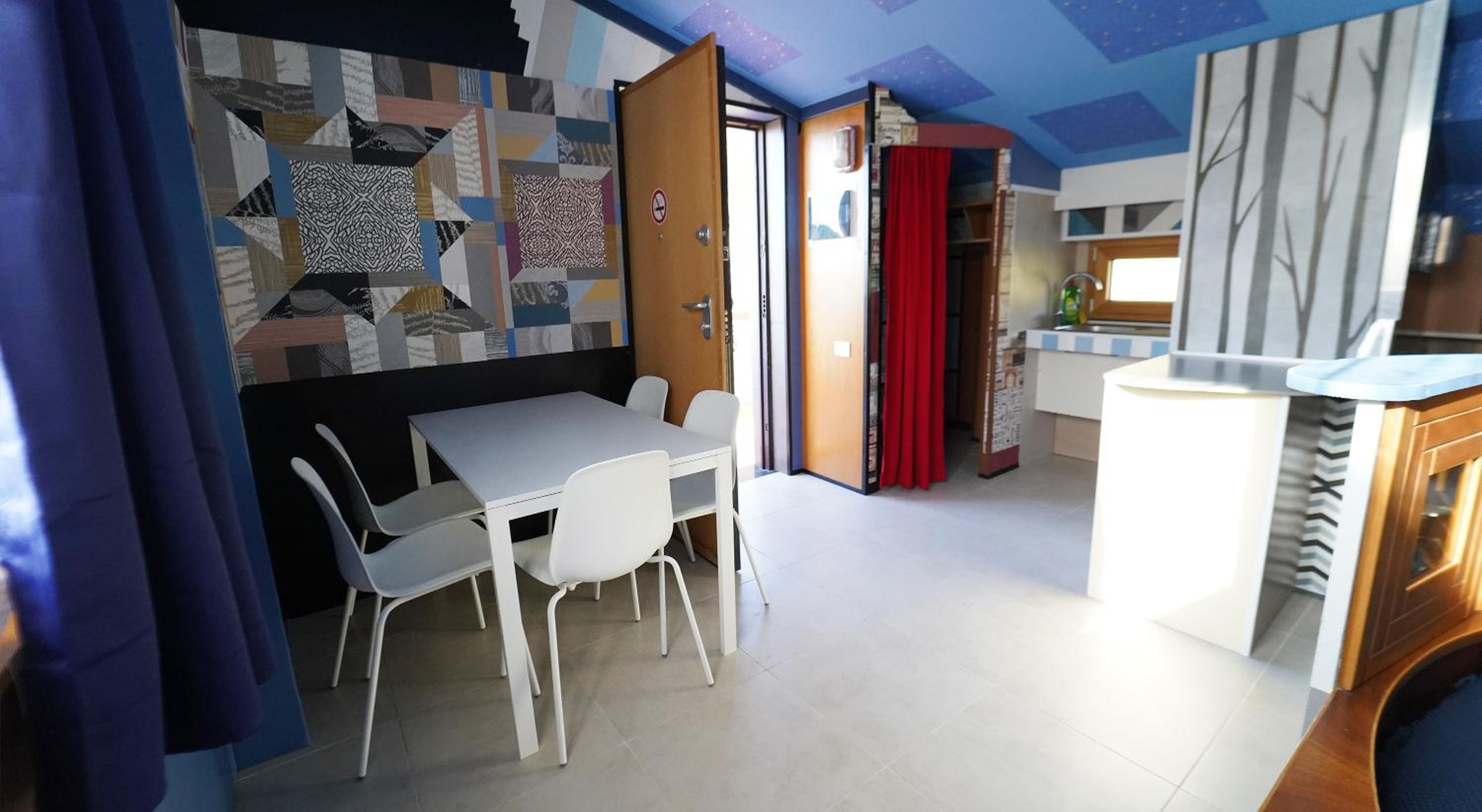 RESIDENCE SOLARIDE apartments, FREE PRIVATE PARKING WITH VIDEOSURVELLIANCE and SHUTTLE SERVICE