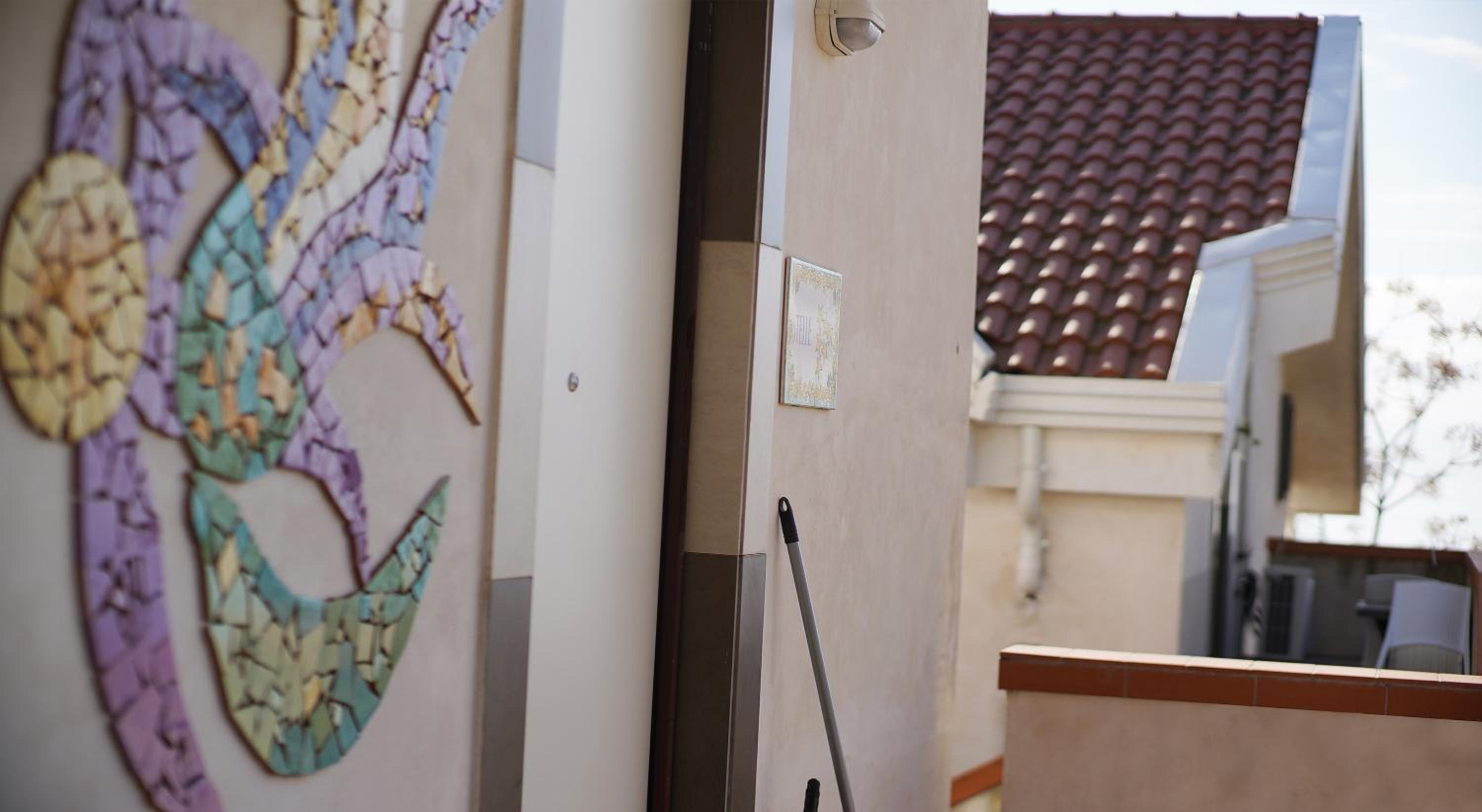 RESIDENCE SOLARIDE apartments, FREE PRIVATE PARKING WITH VIDEOSURVELLIANCE and SHUTTLE SERVICE