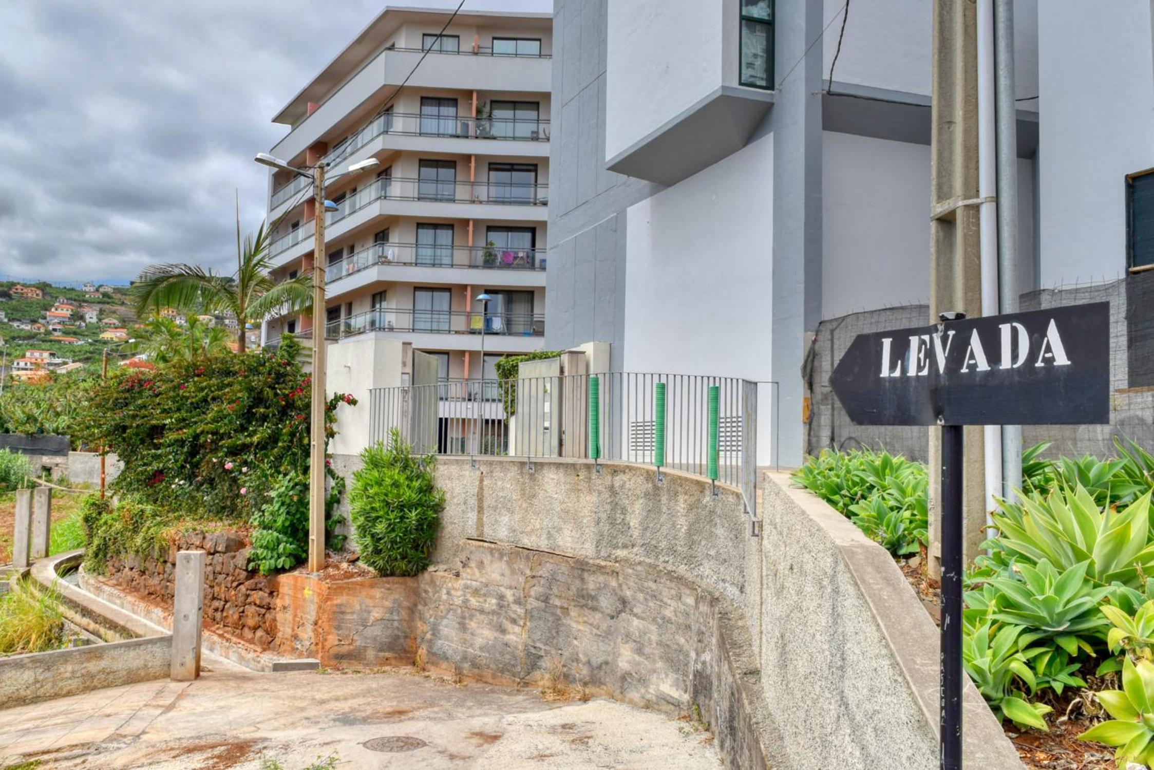 Levada dos Piornais, a Home in Madeira view 3