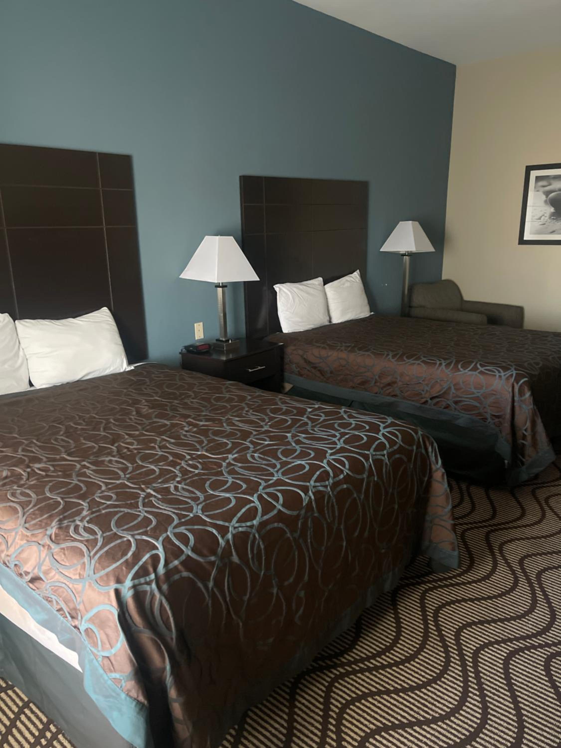 La Plaza Inn and Suites - Freer TX
