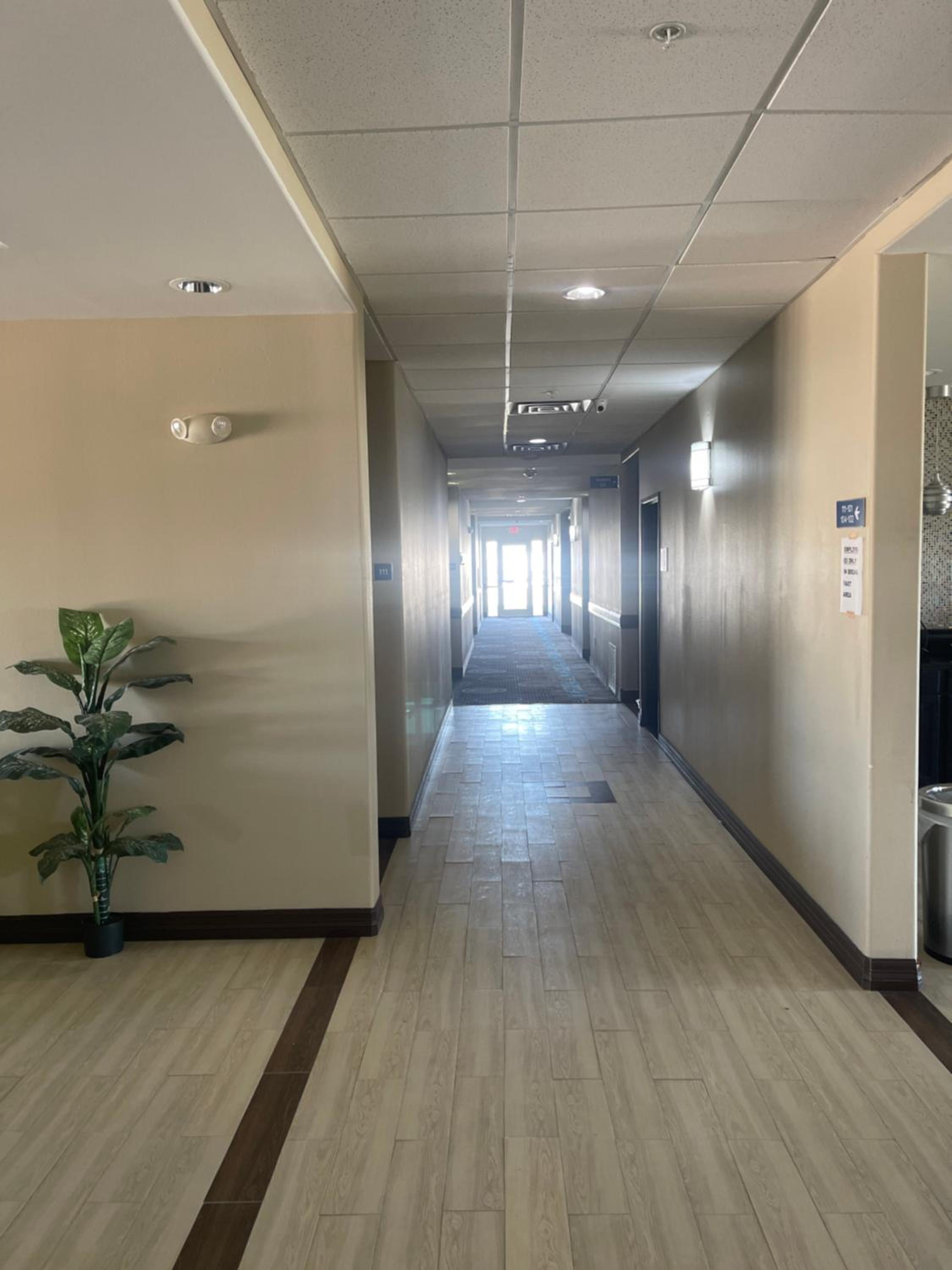 La Plaza Inn and Suites - Freer TX