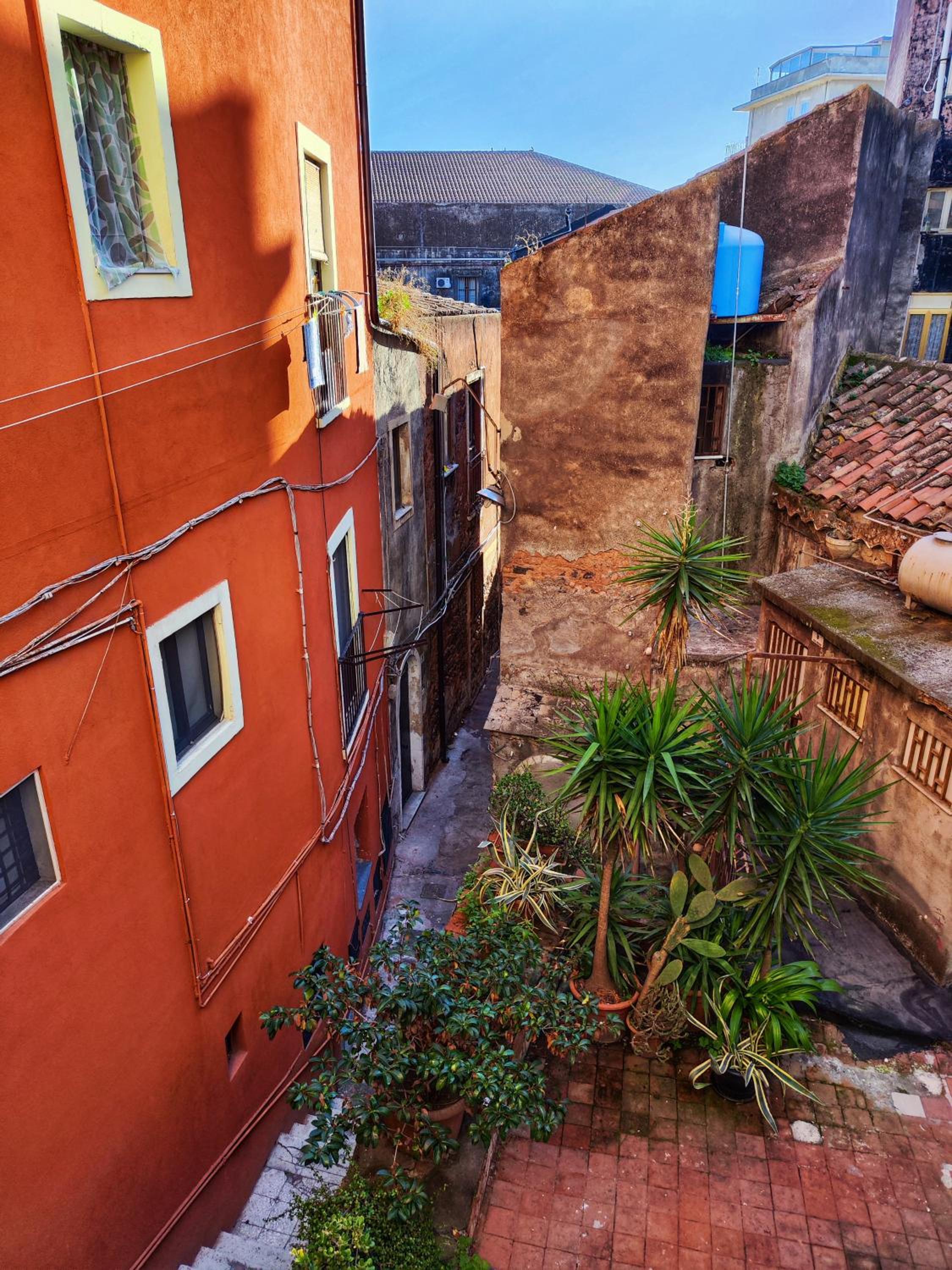 Vico Viscuso view 4