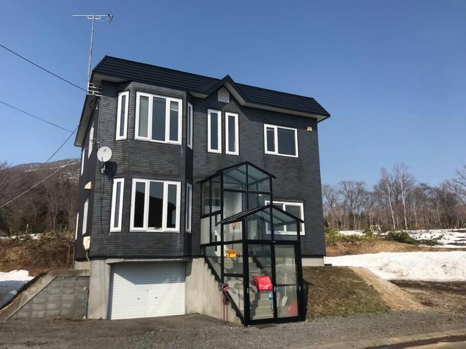 Rusutsu Kuma House view 2