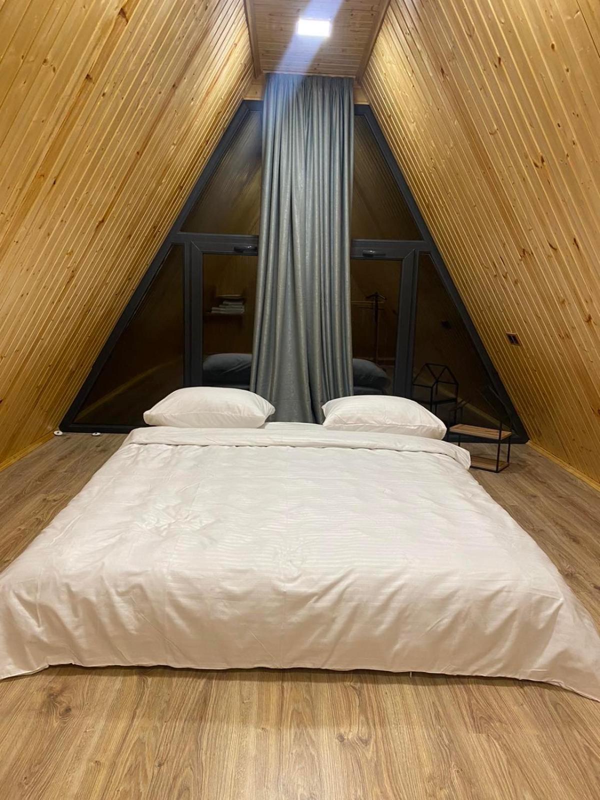 Green Villa Resort Small Gray
