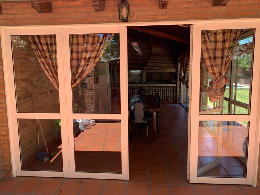 Casa Departamento Funes Bella Vista Wifi Cochera Pileta