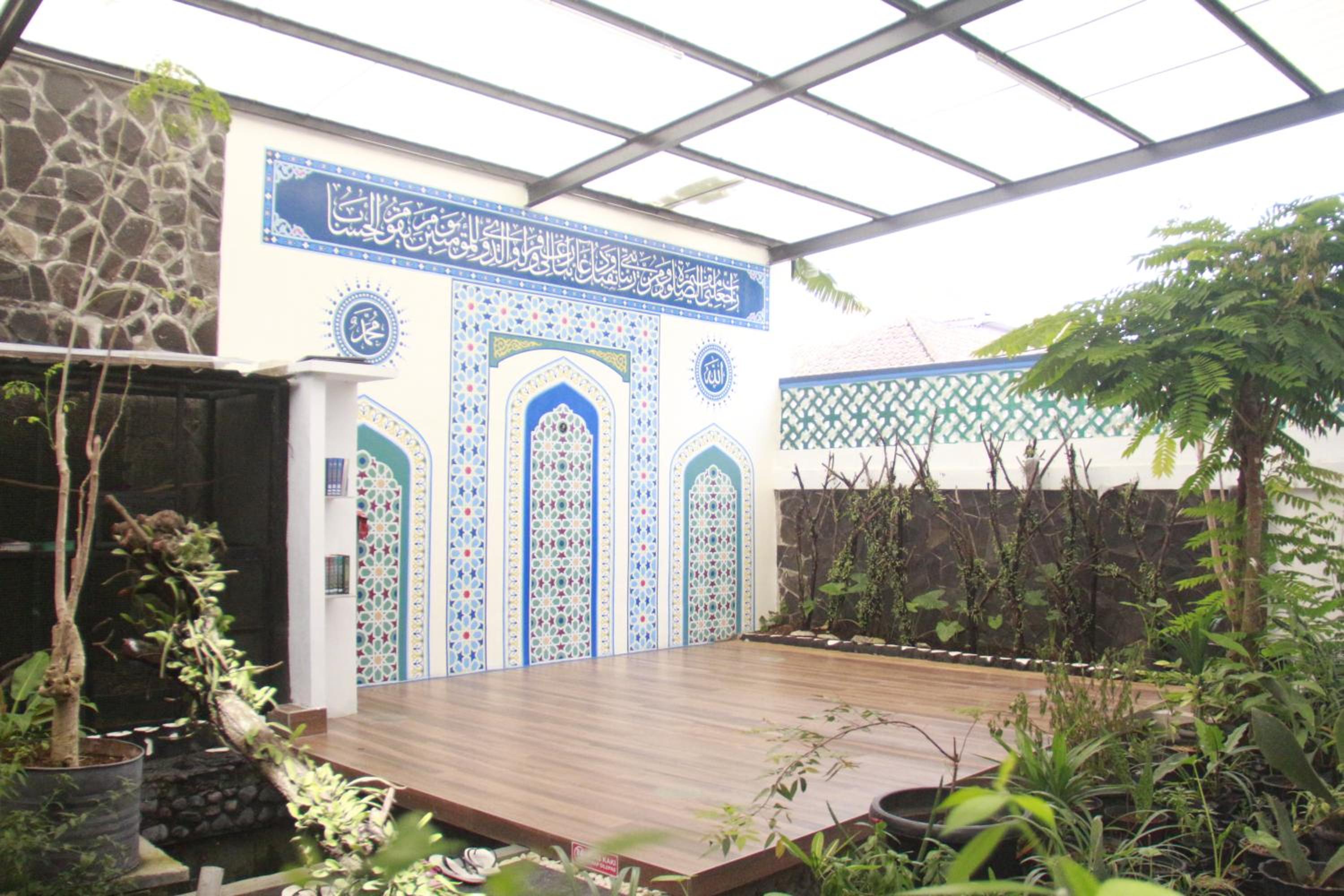 Bu Sepuh GuestHouse