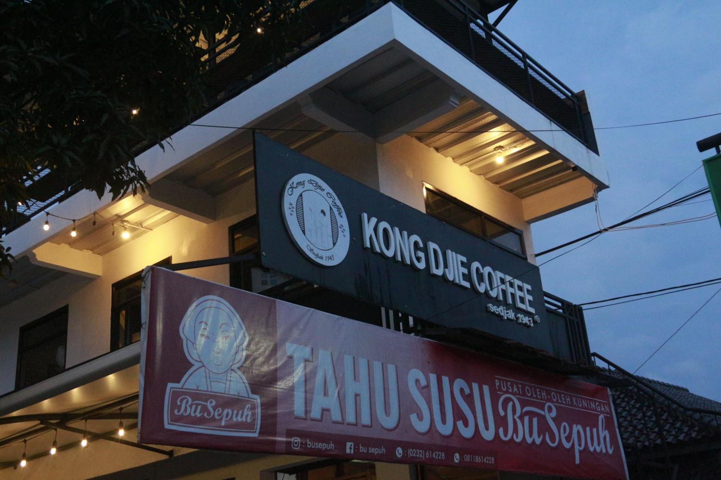Bu Sepuh GuestHouse
