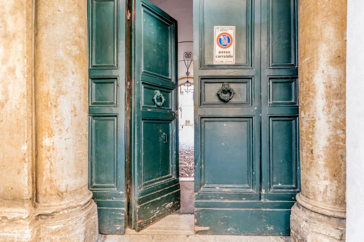 APT ROME - Pietra