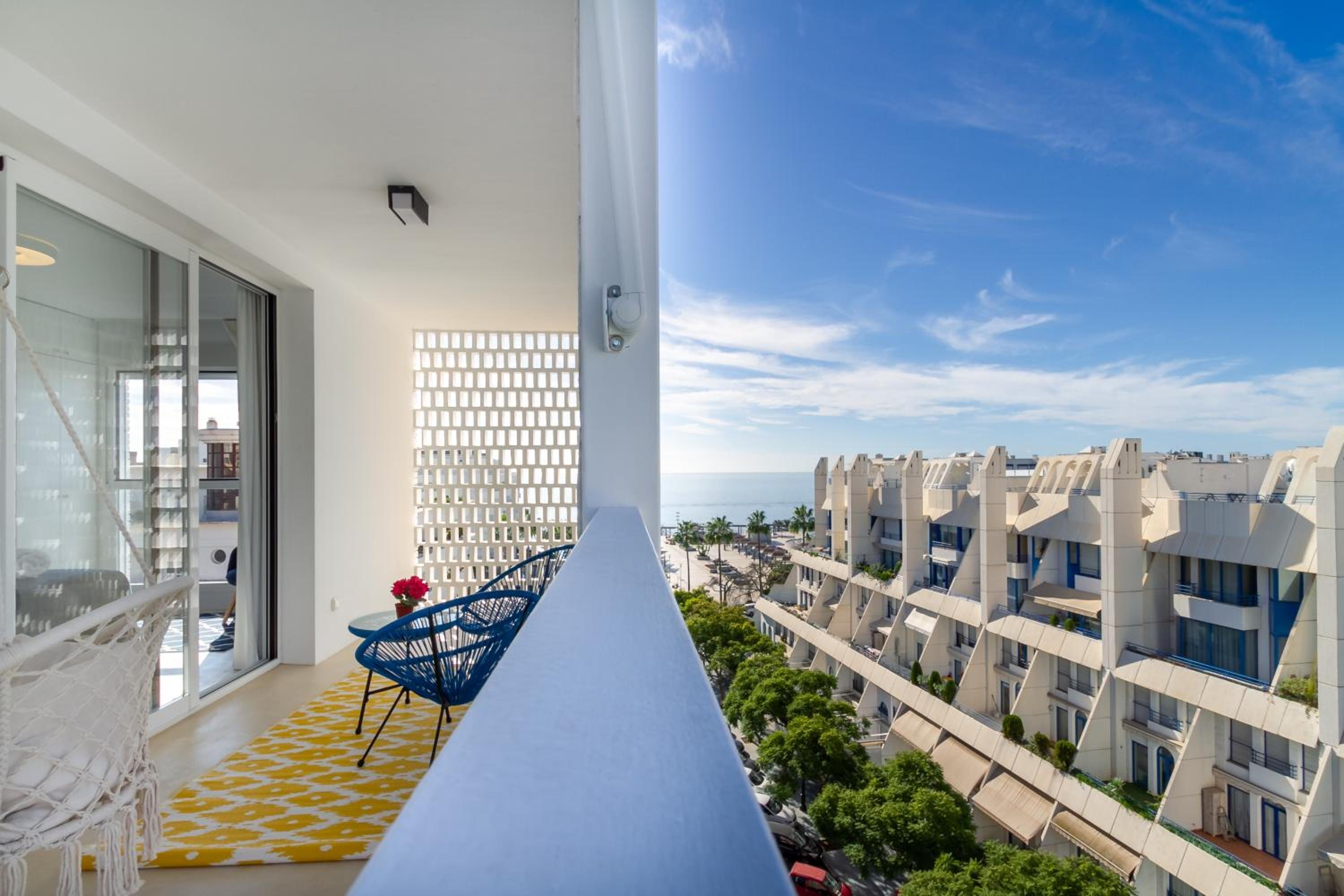 MARBELLA BANUS SUITES - Marbella Centre Sea Views Suite Apartment