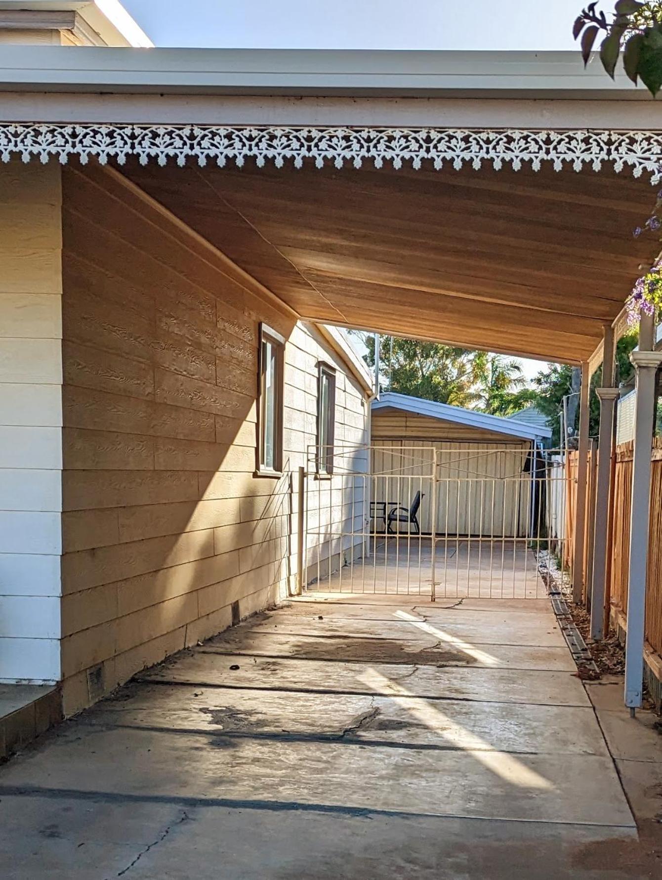 Broken Hill Inn Cottage