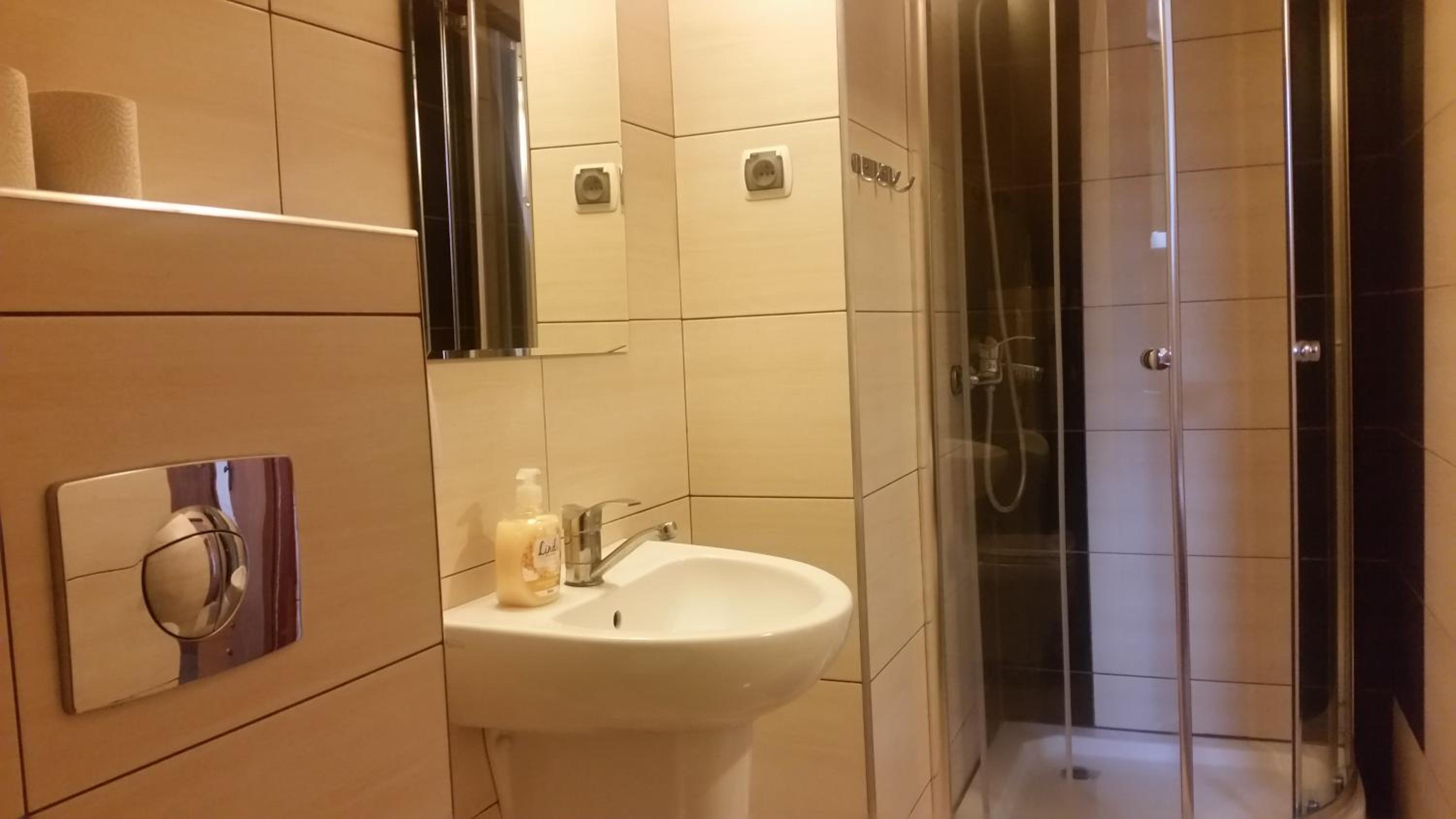 Willa Cyprys - pokoje i apartamenty z aneksami - Centrum view 5