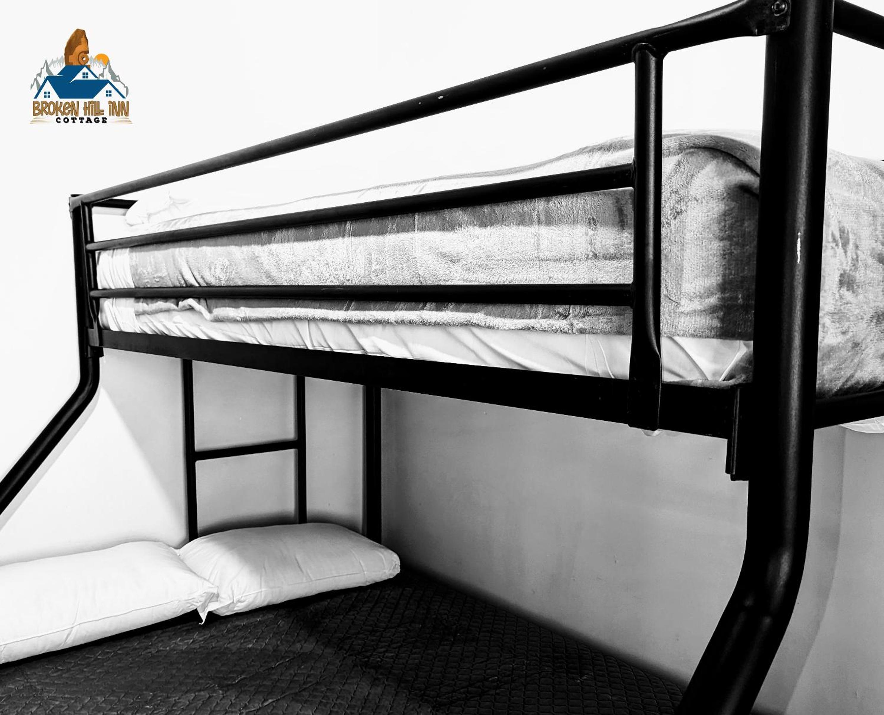 Broken Hill Inn Cottage