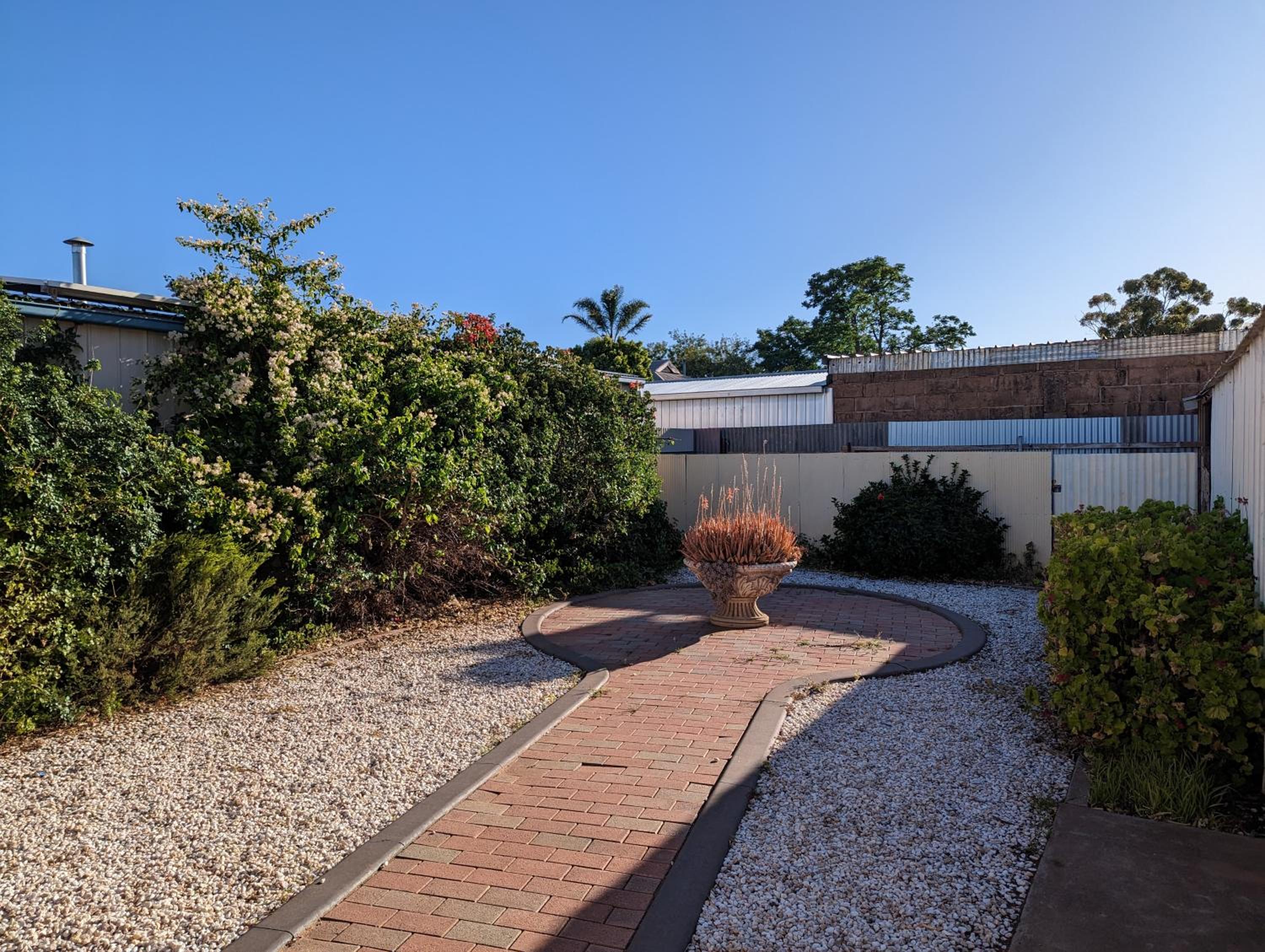 Broken Hill Inn Cottage