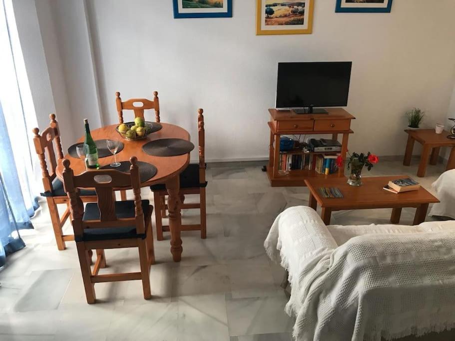 Huerta Enmedio 15 Terraced house in tranquil location in Conil center sleeps 4 view 5