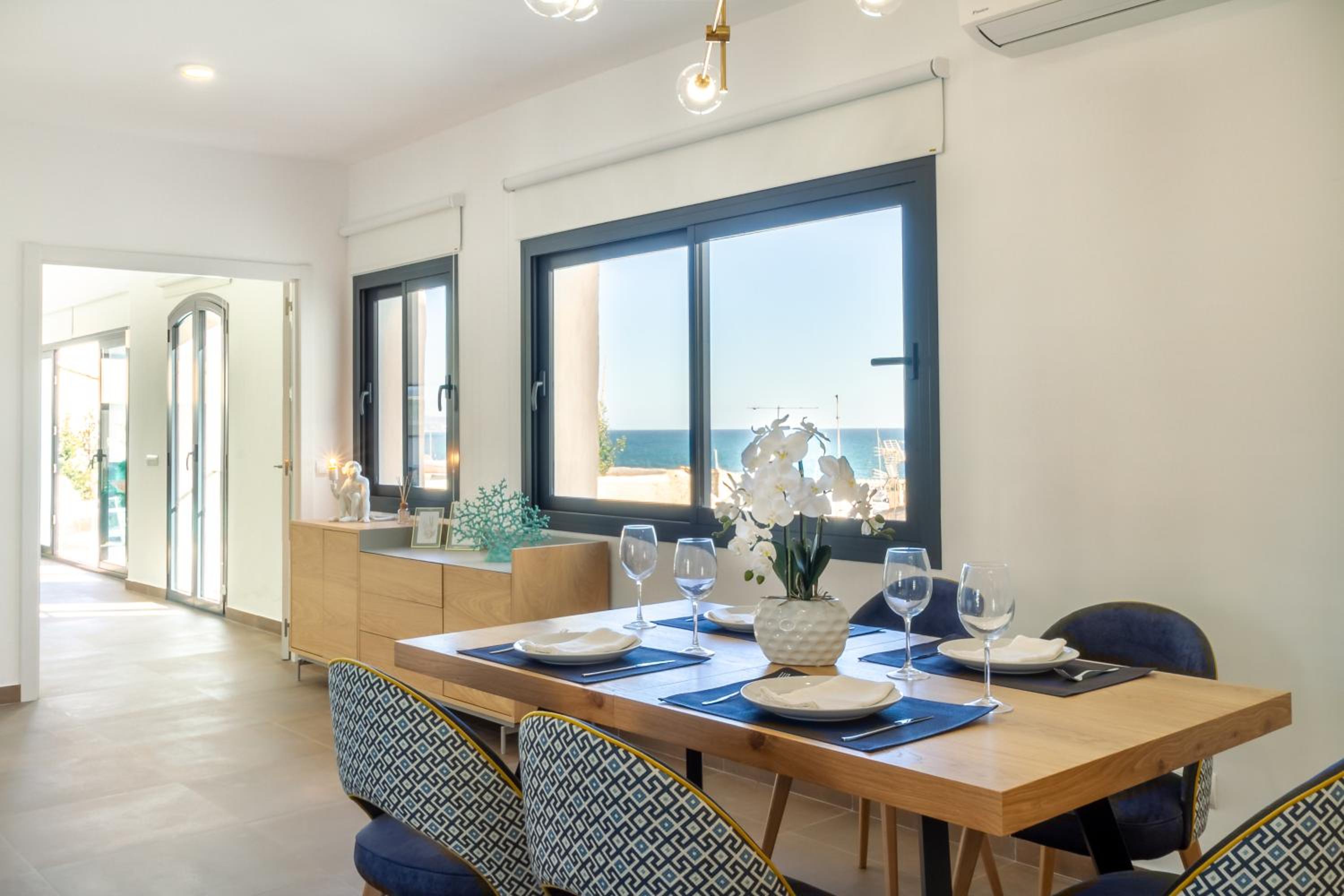 MARBELLA BANUS SUITES - Puerto Banus Harbour Sea Views Suite Penthouse