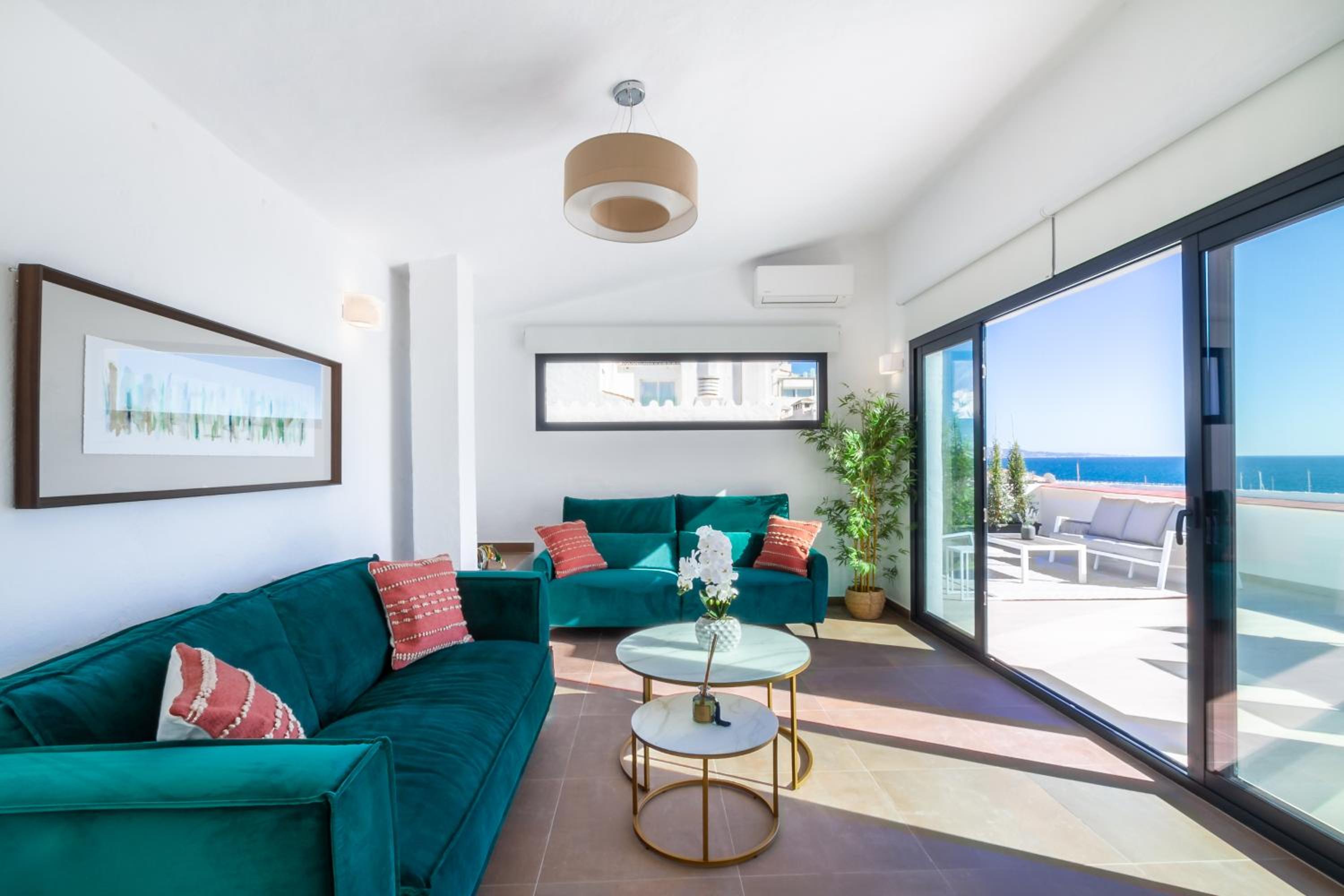 MARBELLA BANUS SUITES - Puerto Banus Harbour Sea Views Suite Penthouse