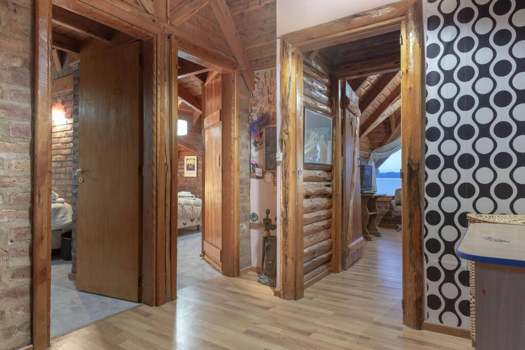 Casa con vista al lago - La casa de Berta