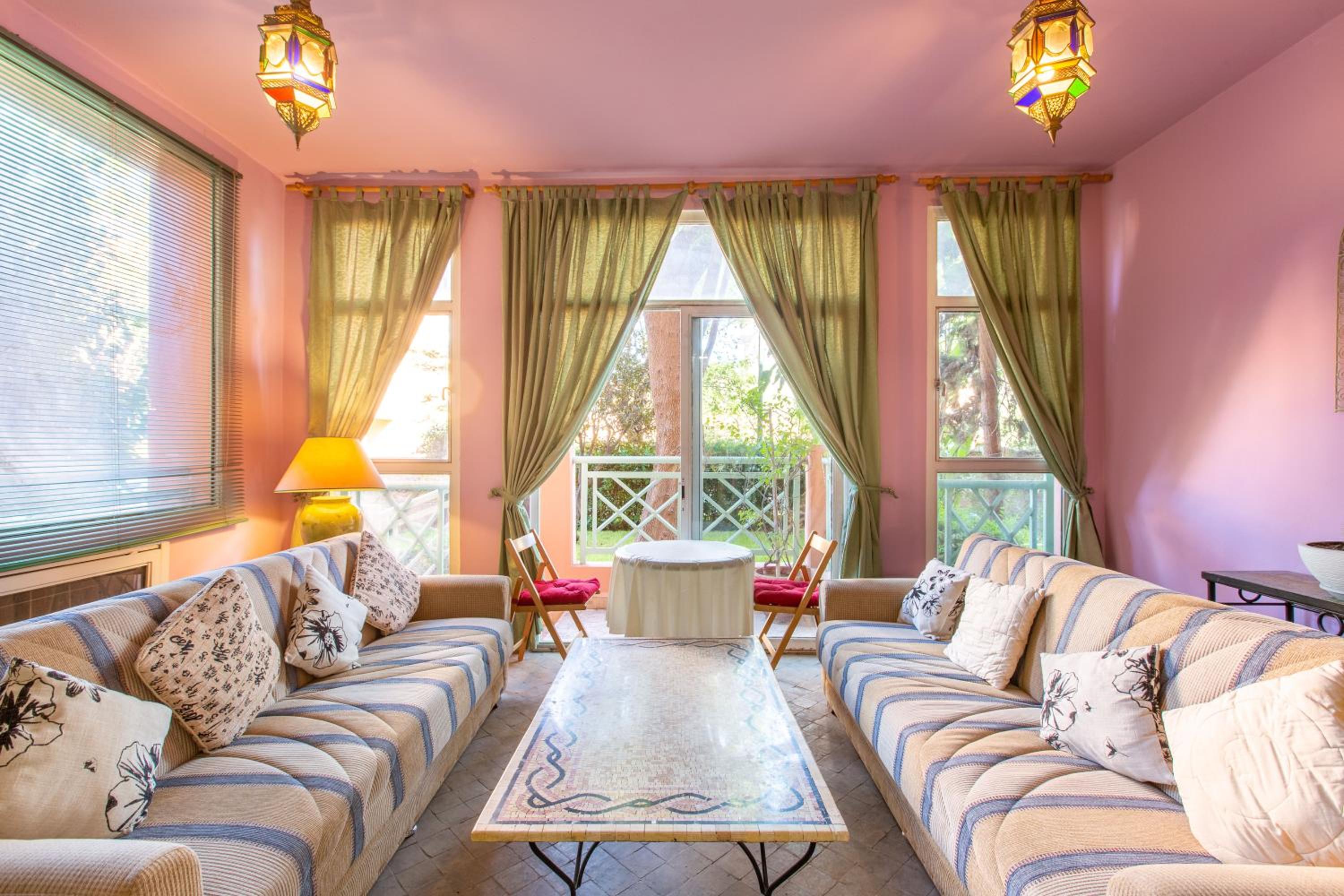 lounge