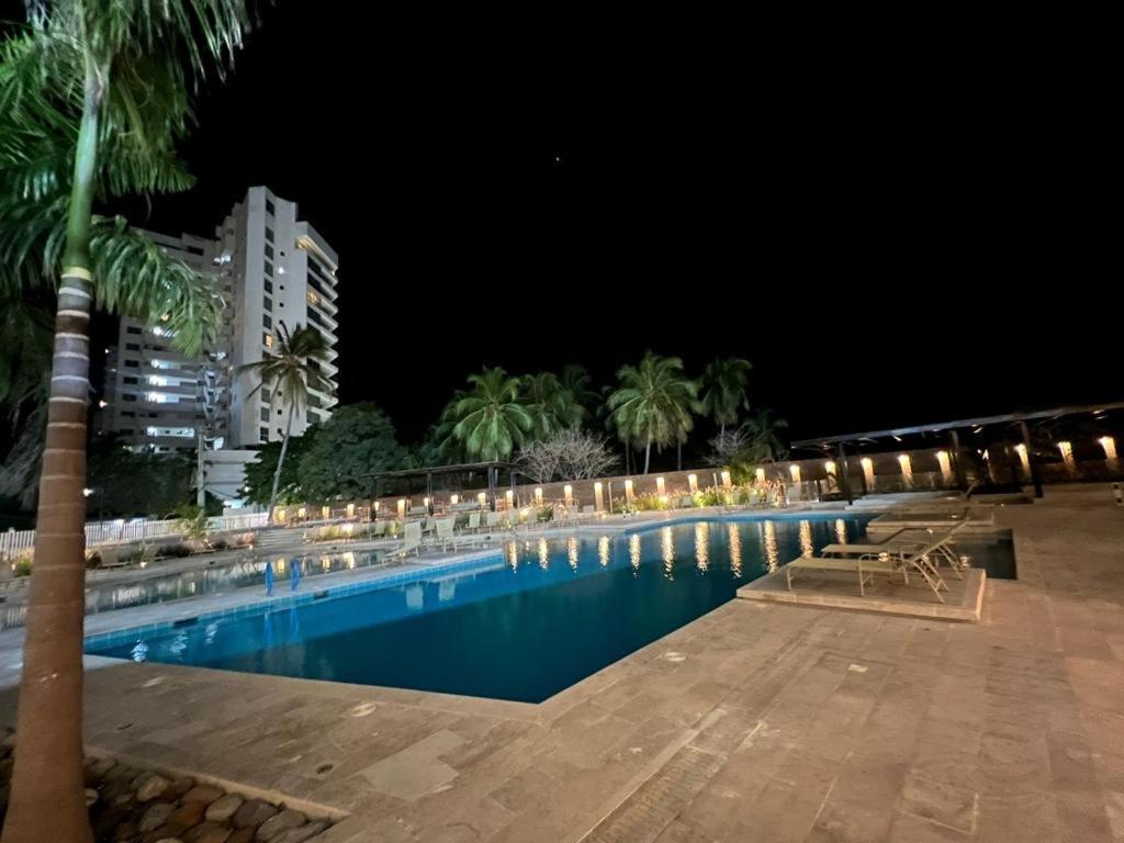 Apartamento con vista directa al mar en Reserva del Mar - Balcón, playa privada y piscinas tipo resort
