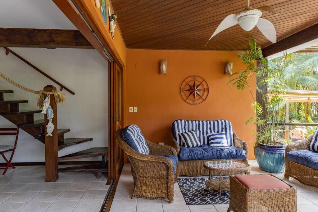 CASA DA ILHA em CONDOMINIO