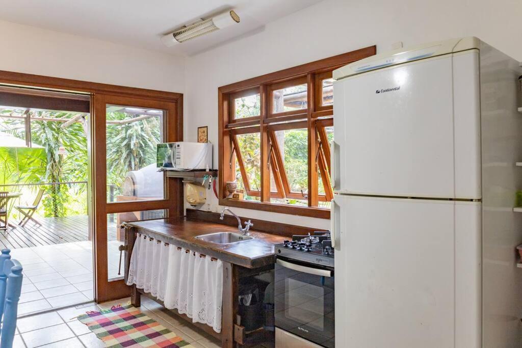 CASA DA ILHA em CONDOMINIO