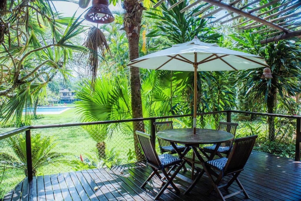 CASA DA ILHA em CONDOMINIO