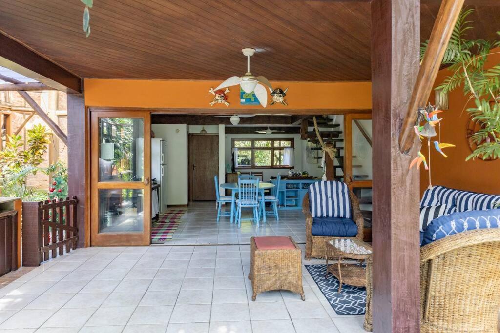 CASA DA ILHA em CONDOMINIO
