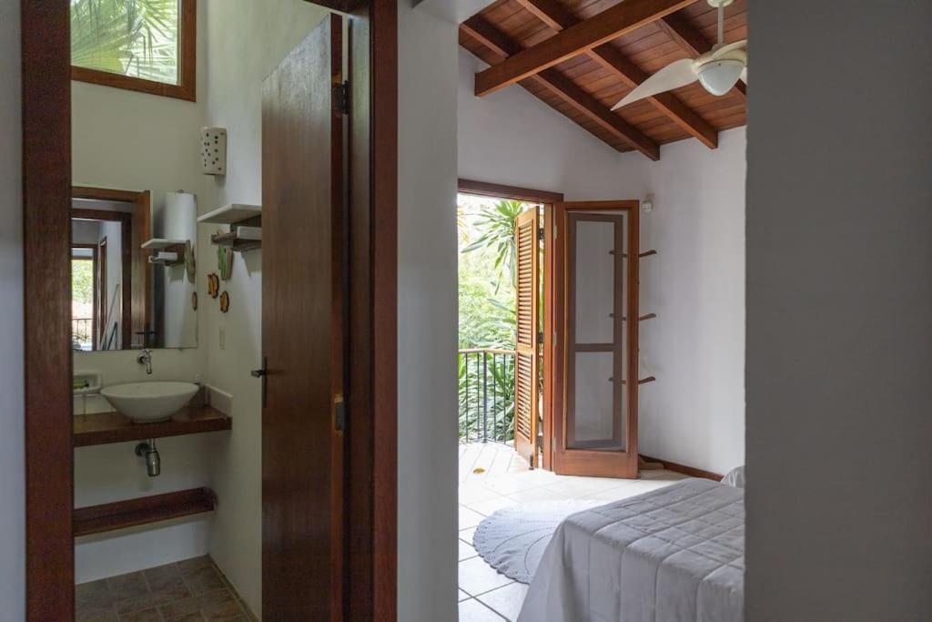 CASA DA ILHA em CONDOMINIO