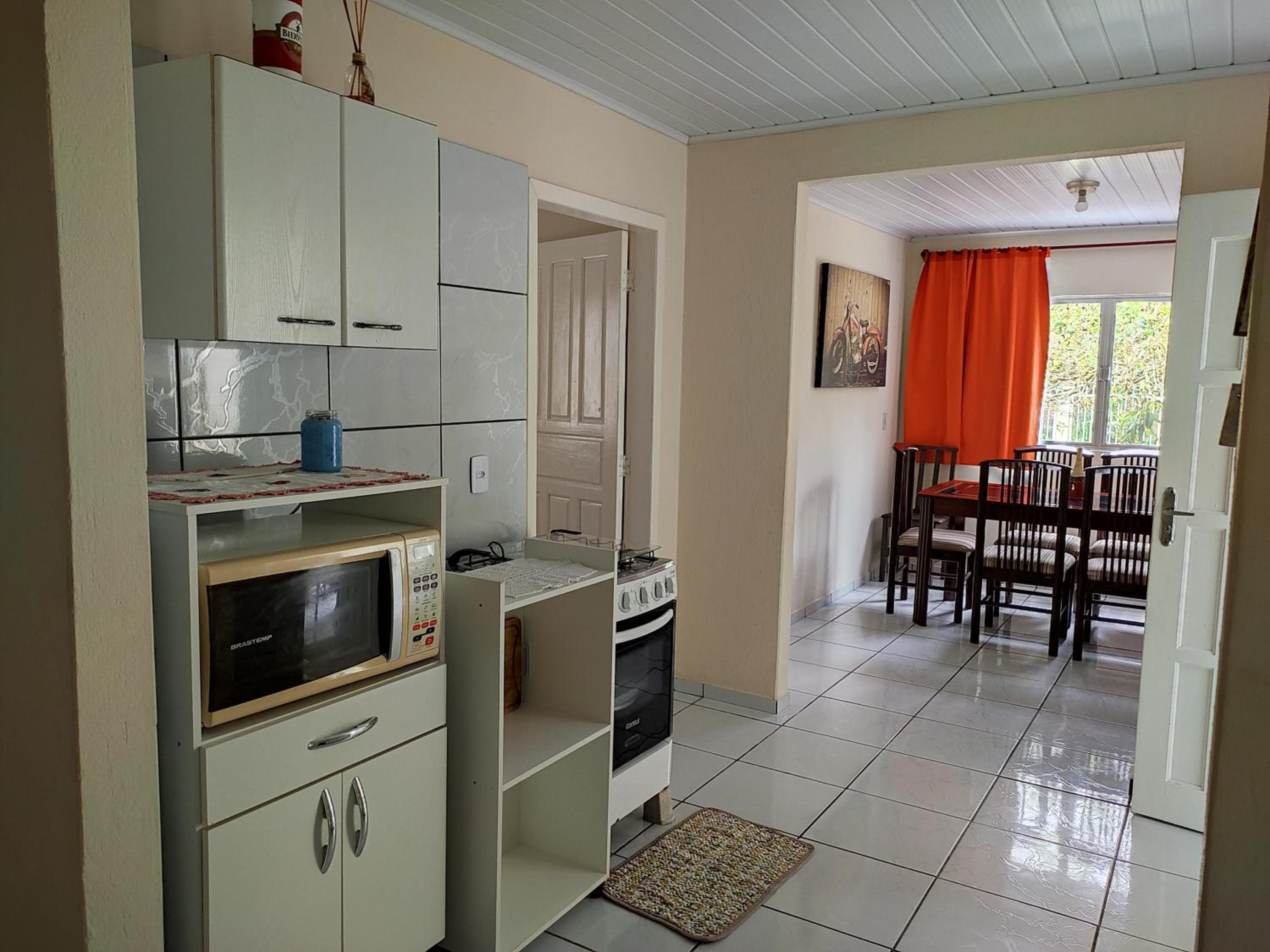 Casa Brisa do Mar Itapoá conforto à uma quadra da praia