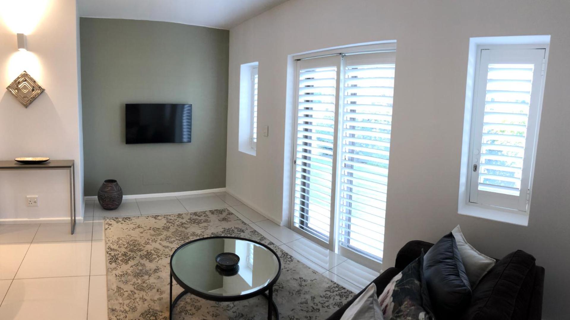 Woodroyd - Ground Floor Apartment in Green Point view 2