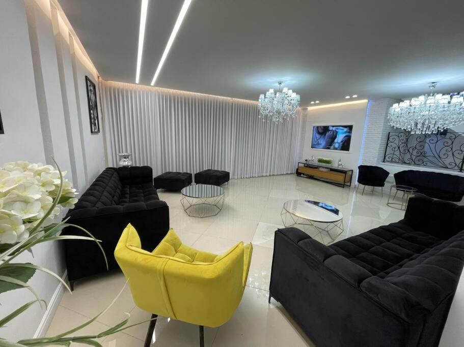 Private Villa with six Bedroom view 3