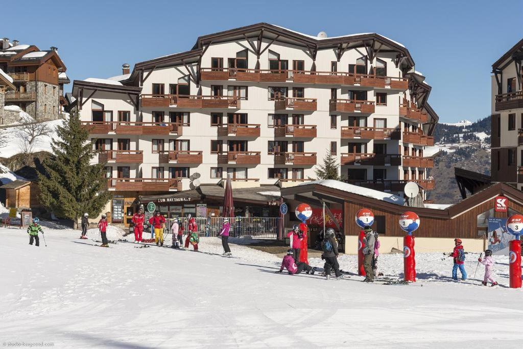 Appartement La Tania 2 pièces garage dans chalet pied pistes