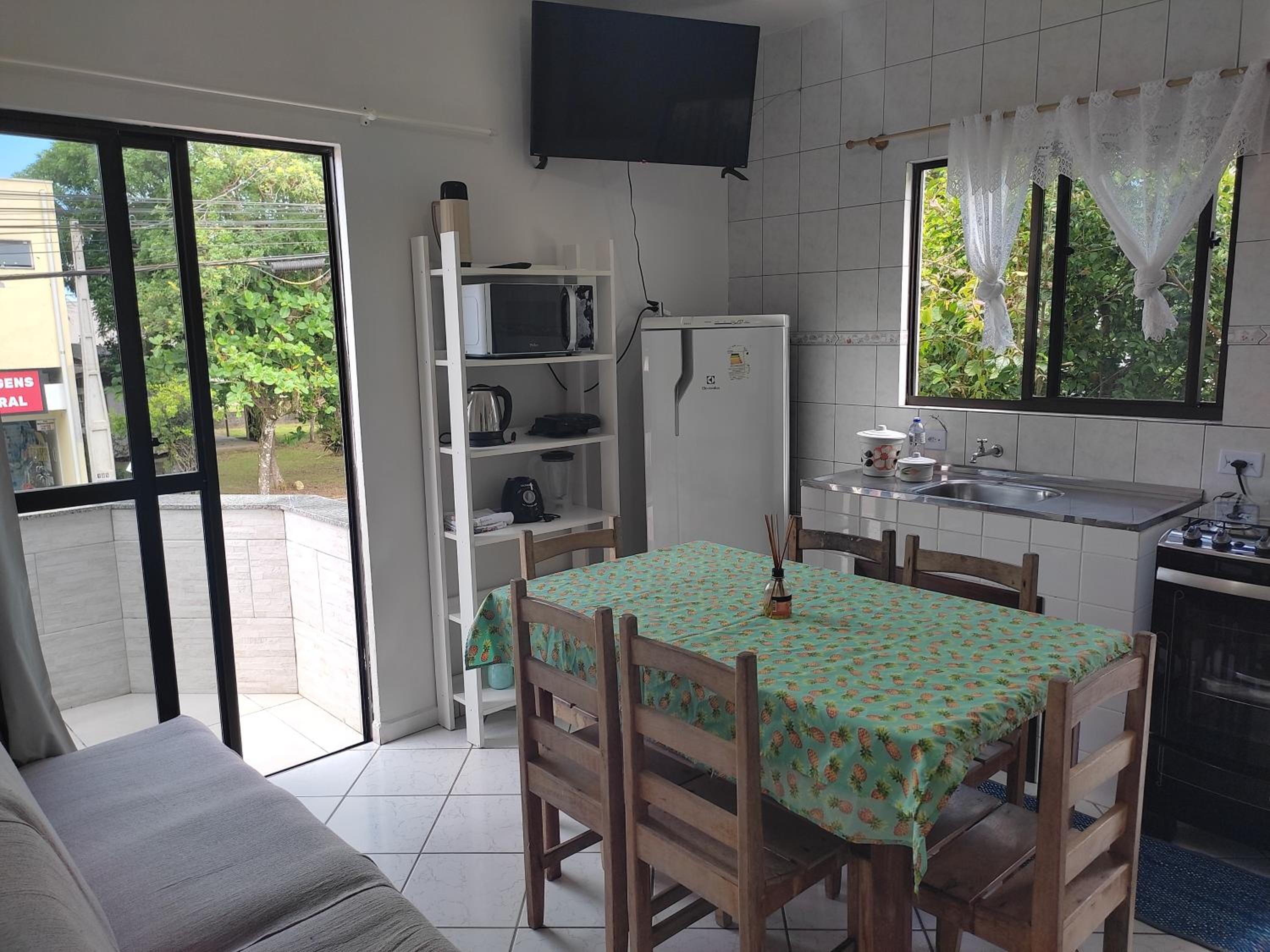 Apê Brisa do Mar: relaxe a uma quadra da praia