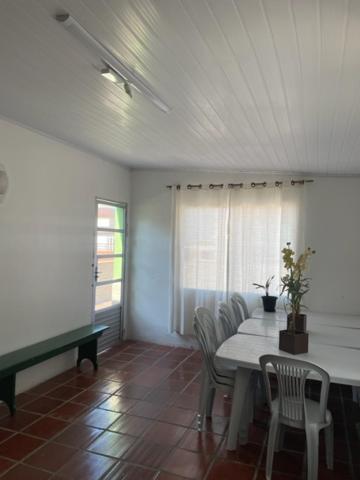A 100 metros da Beira Mar e dos camelódromos apartamento com garagem