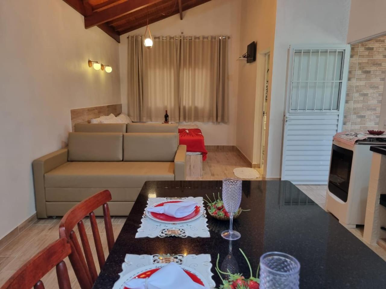 Cabanas Privativas com Jacuzzi, Cozinha, Churrasqueira e Decoração - Sitio Pauletto