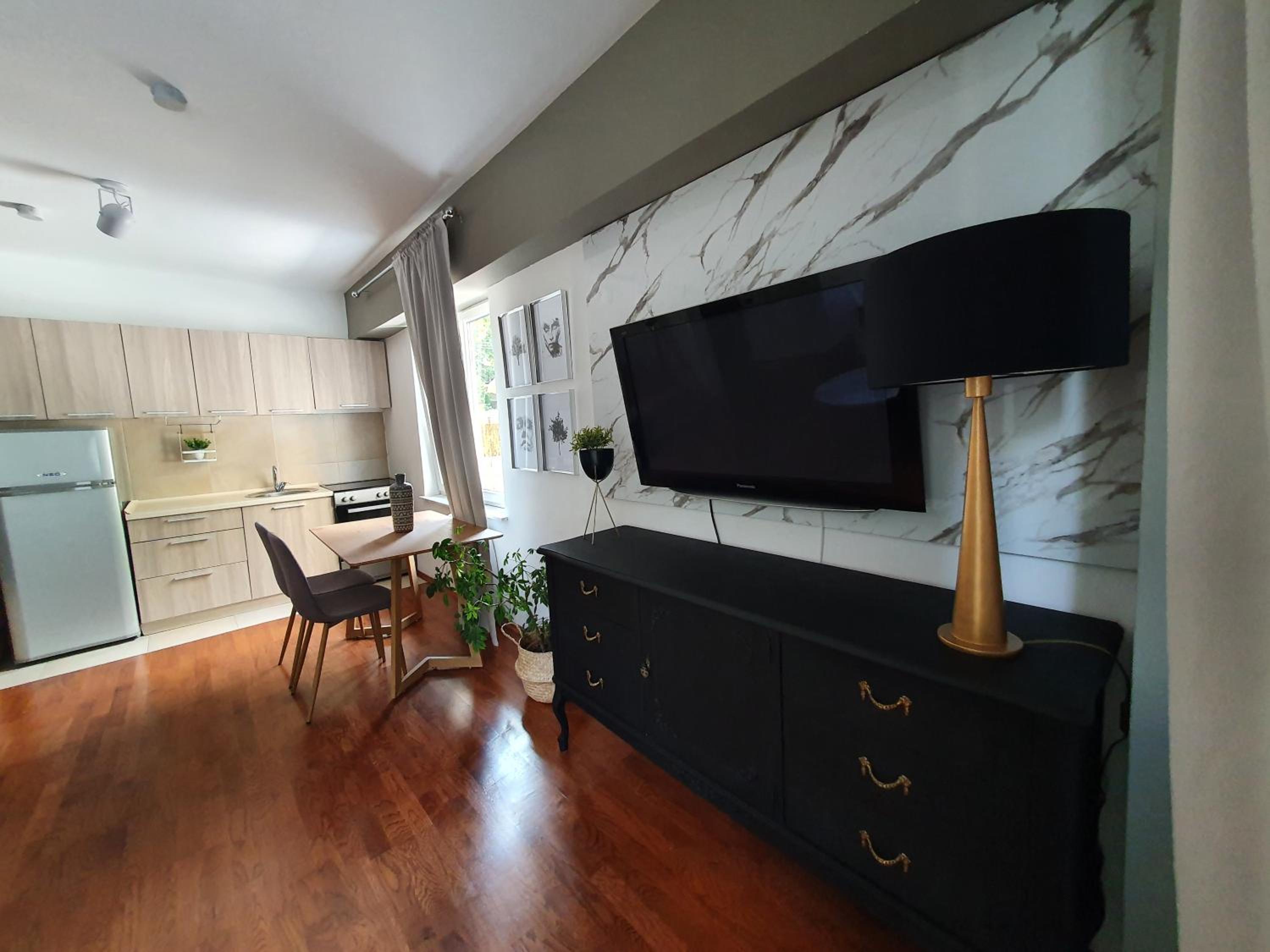 Stylish & Central flat with lovely yard view 5