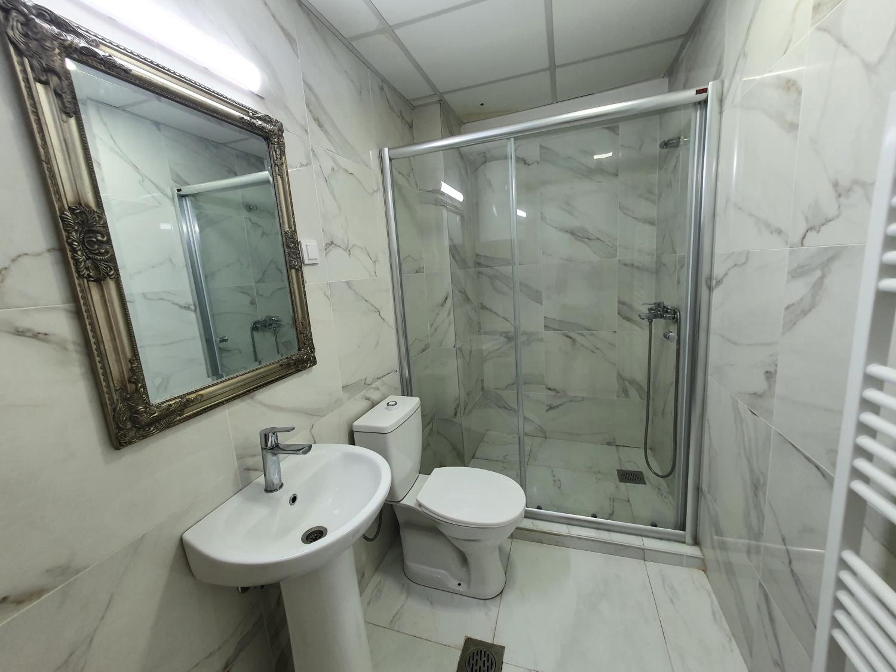 Stylish & Central flat with lovely yard view 4