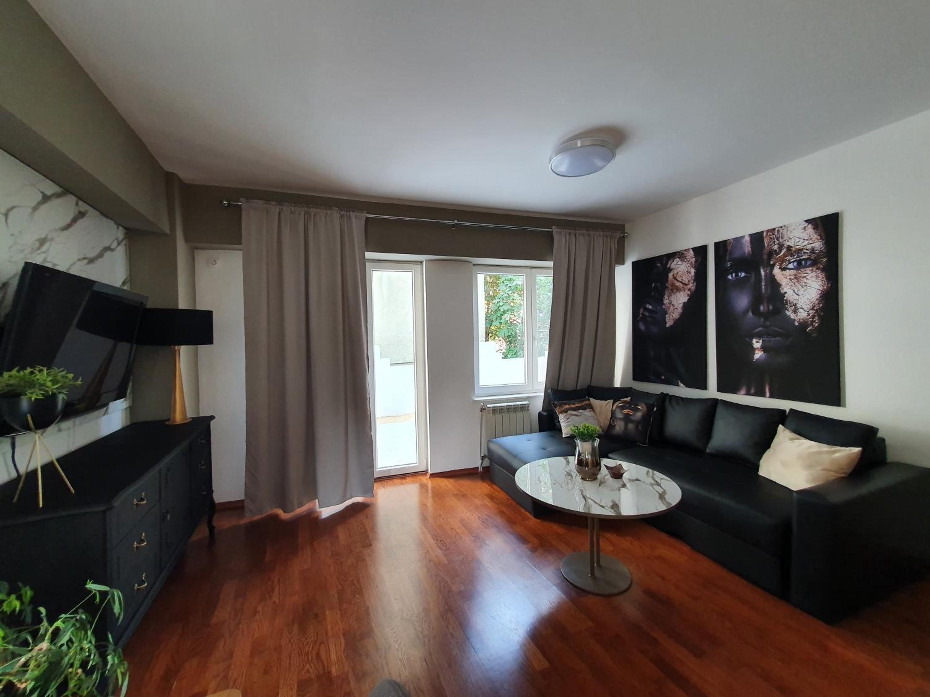 Stylish & Central flat with lovely yard view 3