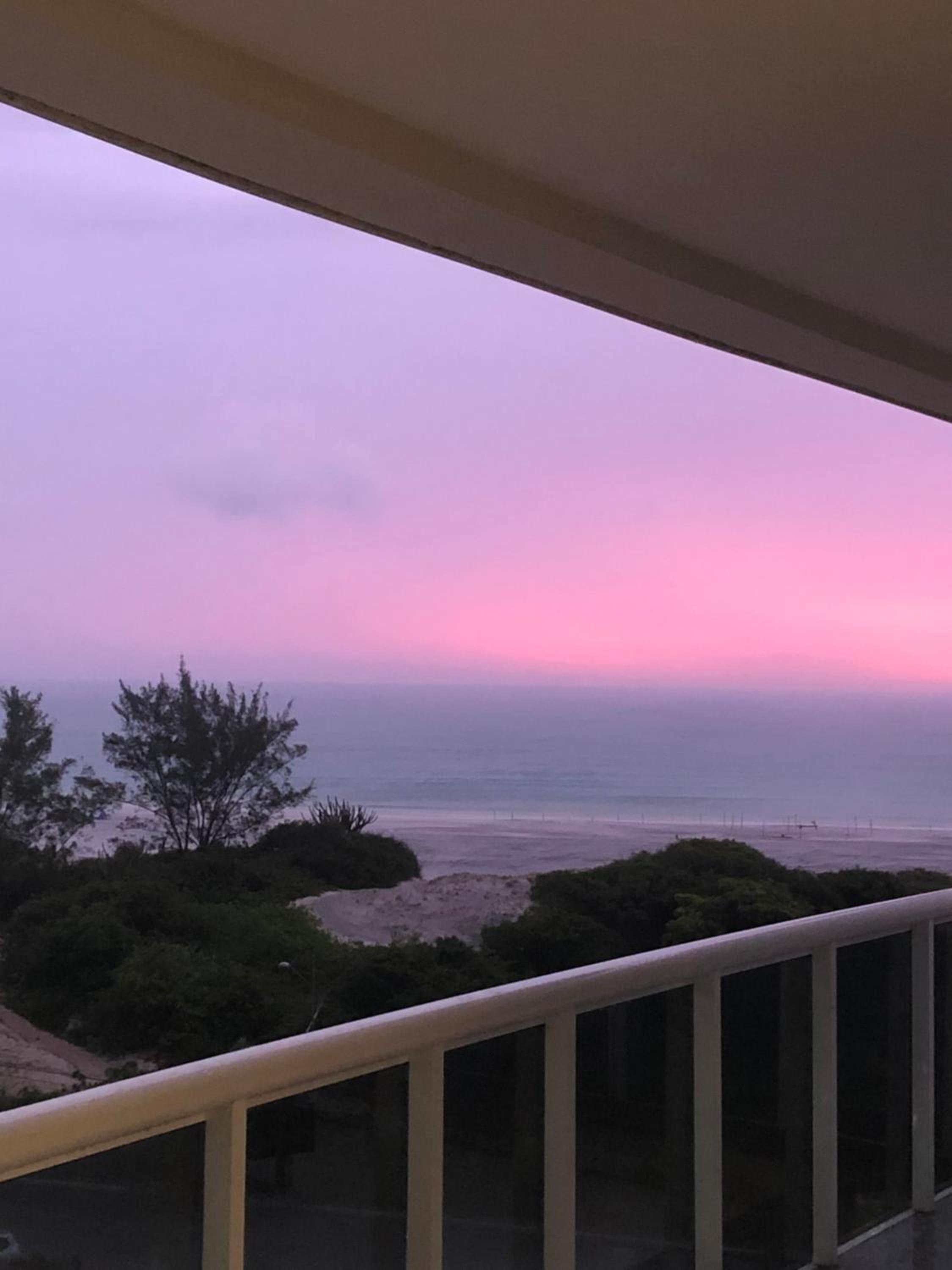 Hotel Apartamento Praia Grande - Image 1