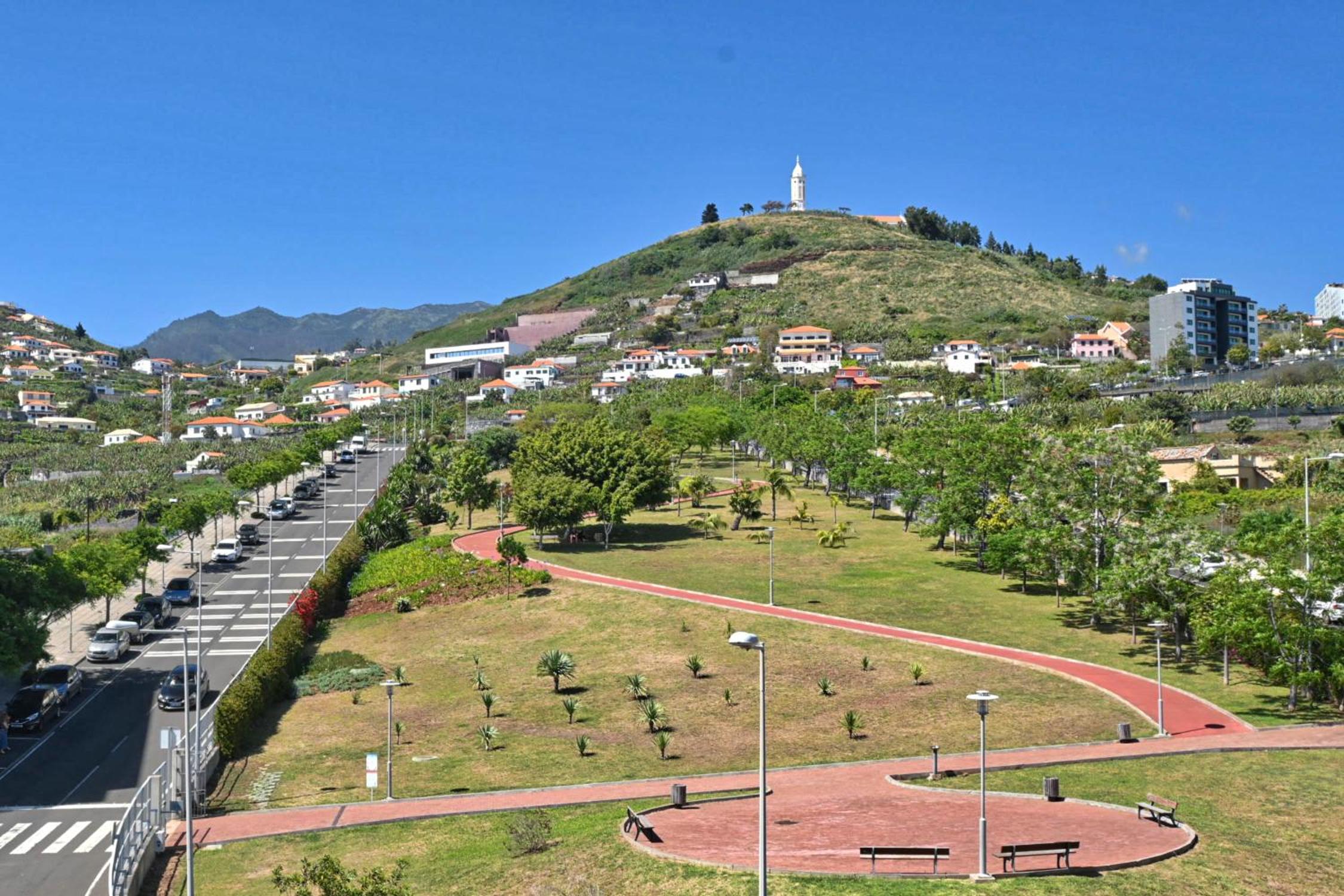 Casa da Julia e Alice, a Home in Madeira view 4
