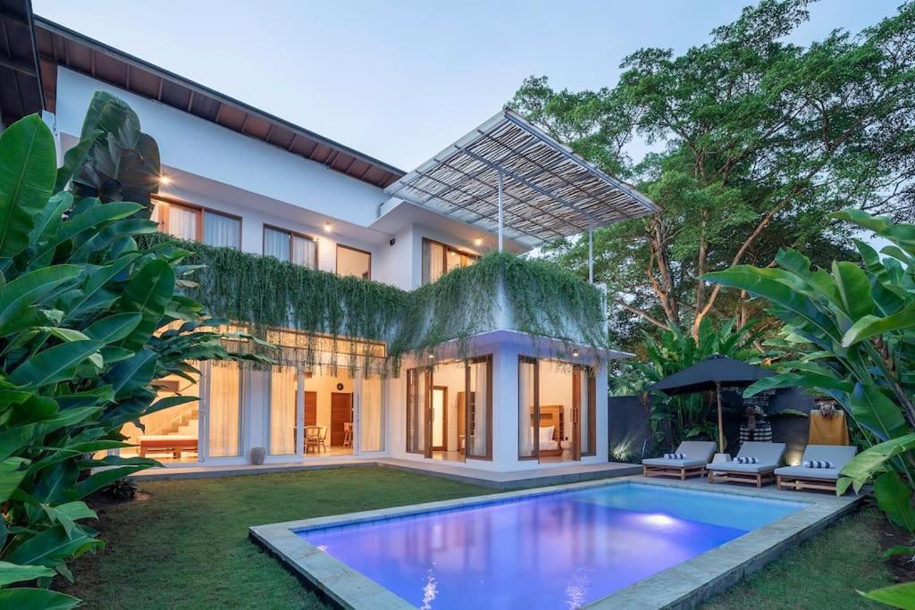Villa Ikris - tranquil oasis in the heart of Canggu