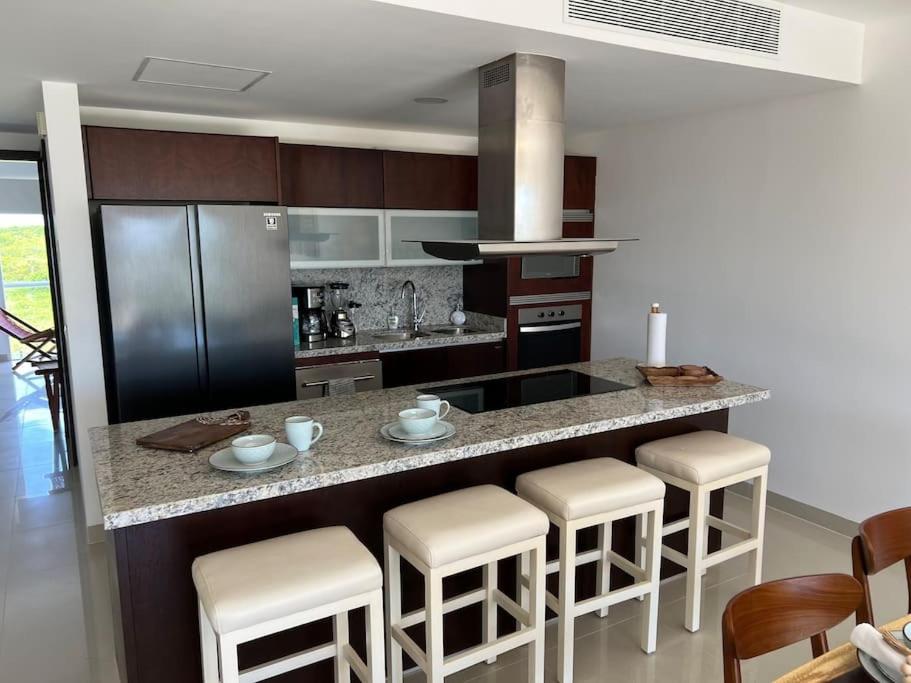 Brand New and Amazing Penthouse! view 3