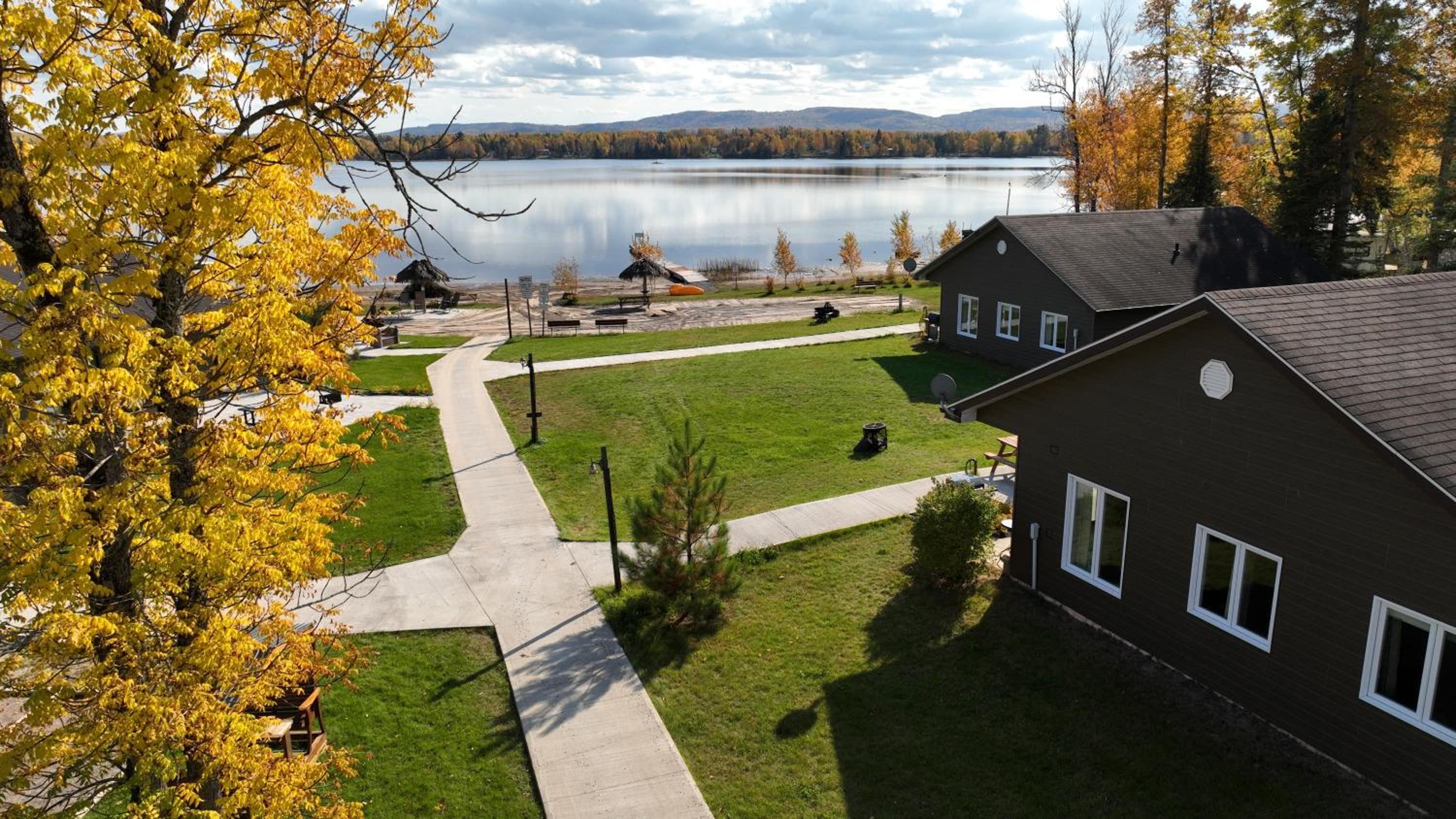 Les Chalets Baie Cascouia