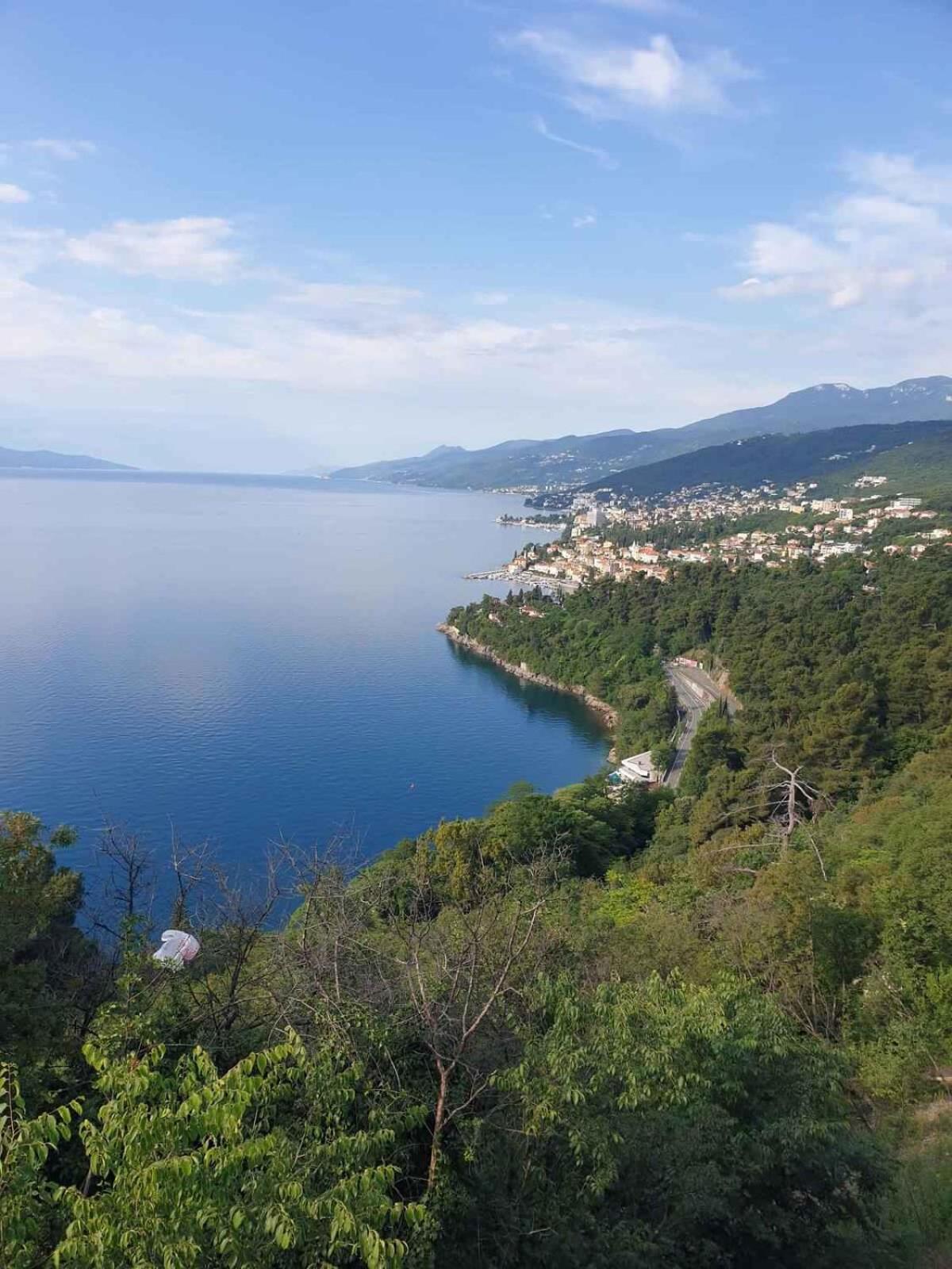 Apartments in Opatija 43372 view 4