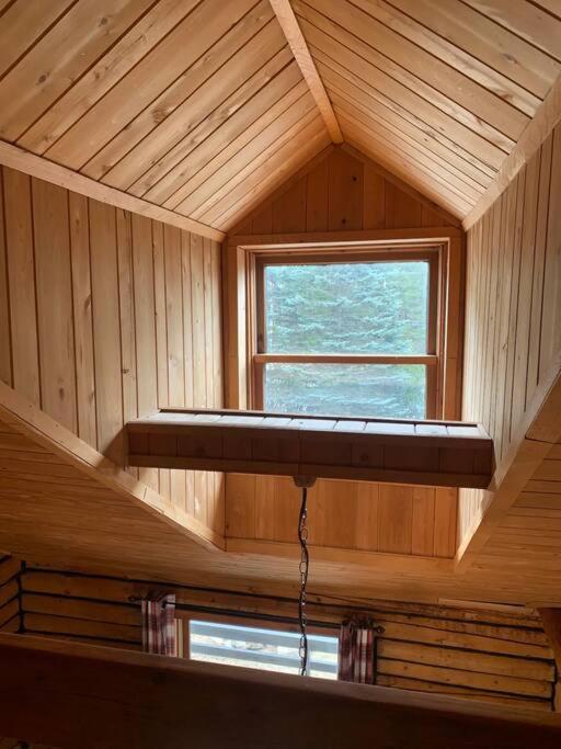 Cozy log cottage