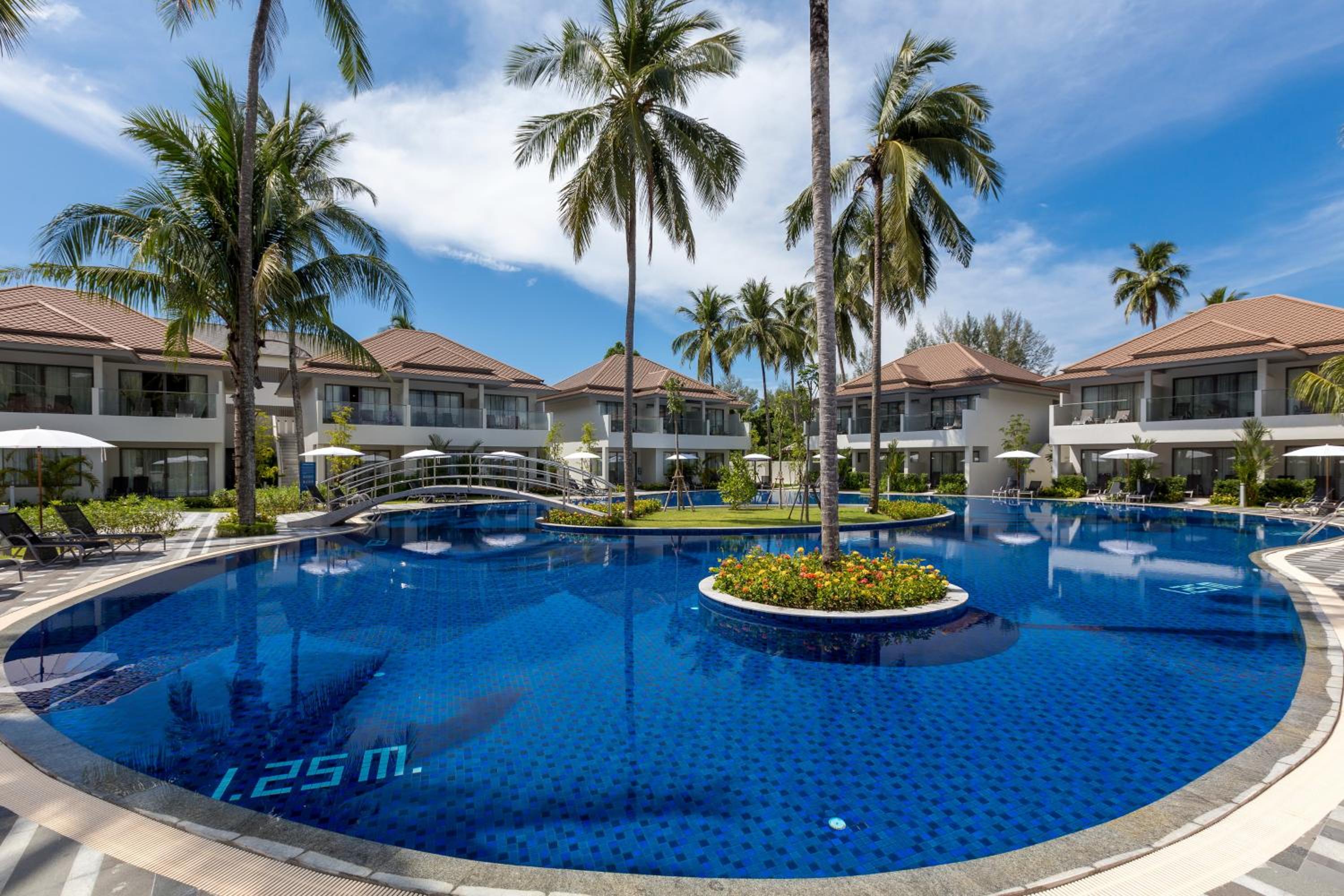 X10 Khaolak Resort