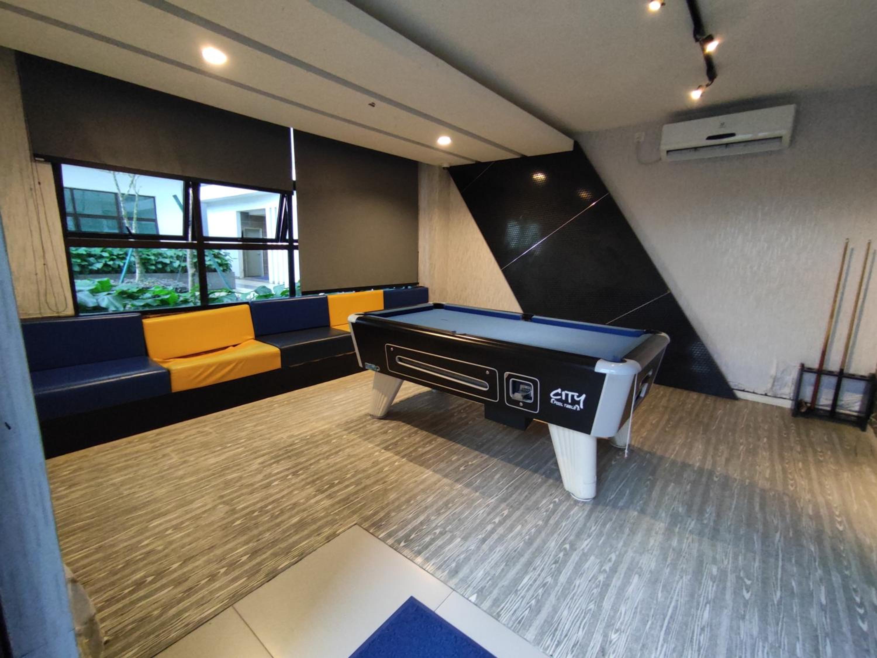 2Bedroom 5 Mins to MidValley 10 Mins to CIQ