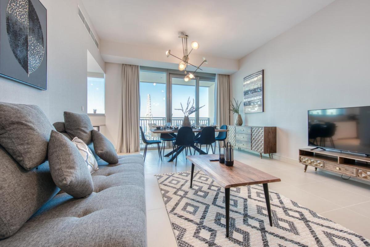 Maison Privee - 2BR with Exclusive Sea Views in 5242 Marina