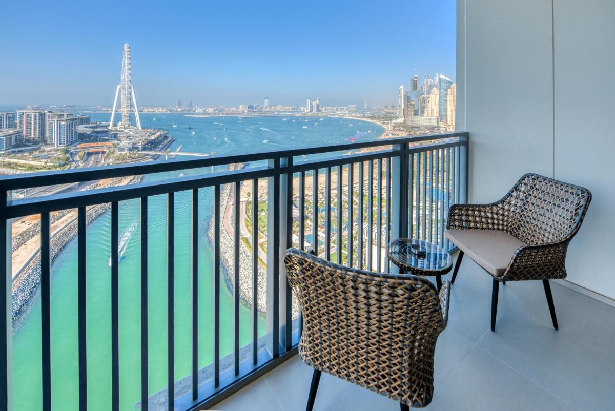 Maison Privee - 2BR with Exclusive Sea Views in 5242 Marina